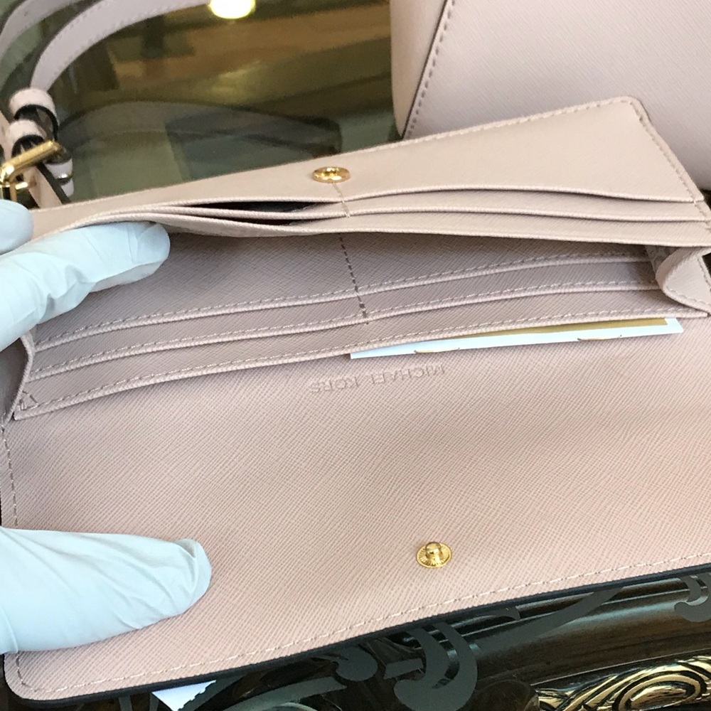 Authentic Michael kors Ciara MD handbag&wallet - Picture 4 of 8